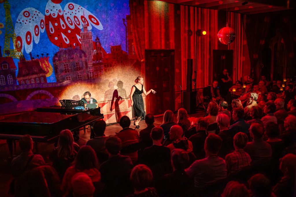 PARIS - VARSOVIE : CABARET MUSICAL
